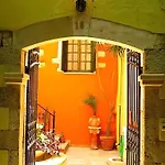 Casa Leone מלון