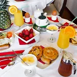 Casa Leone Hotel 3*