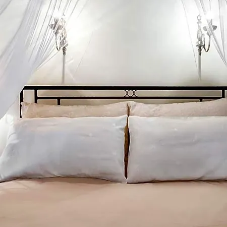 Casa Leone خانيا