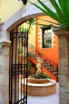 Hotel Casa Leone Hotel 3*